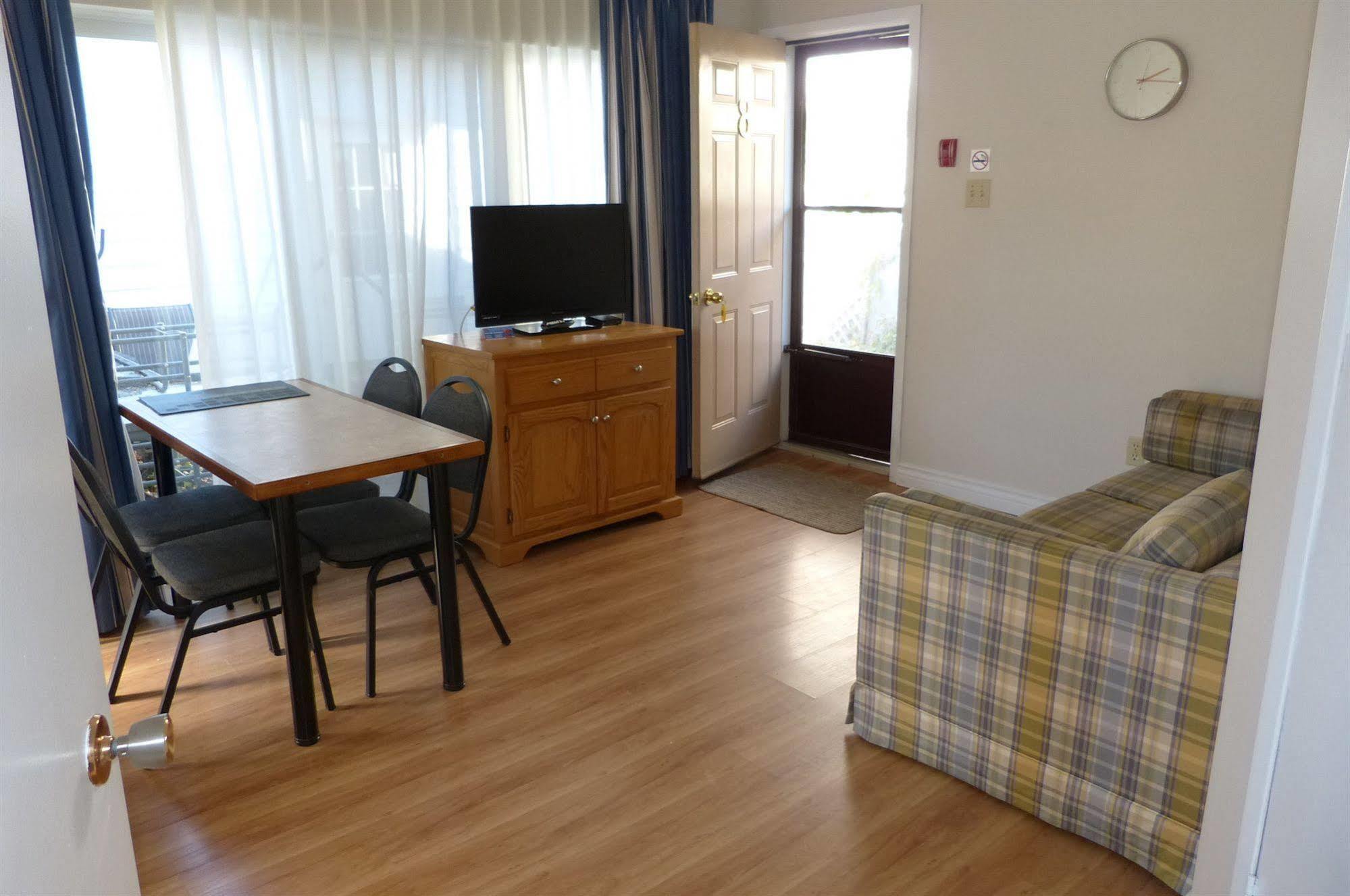 Oasis By The Bay Vacation Suites วาซากาบีช ภายนอก รูปภาพ