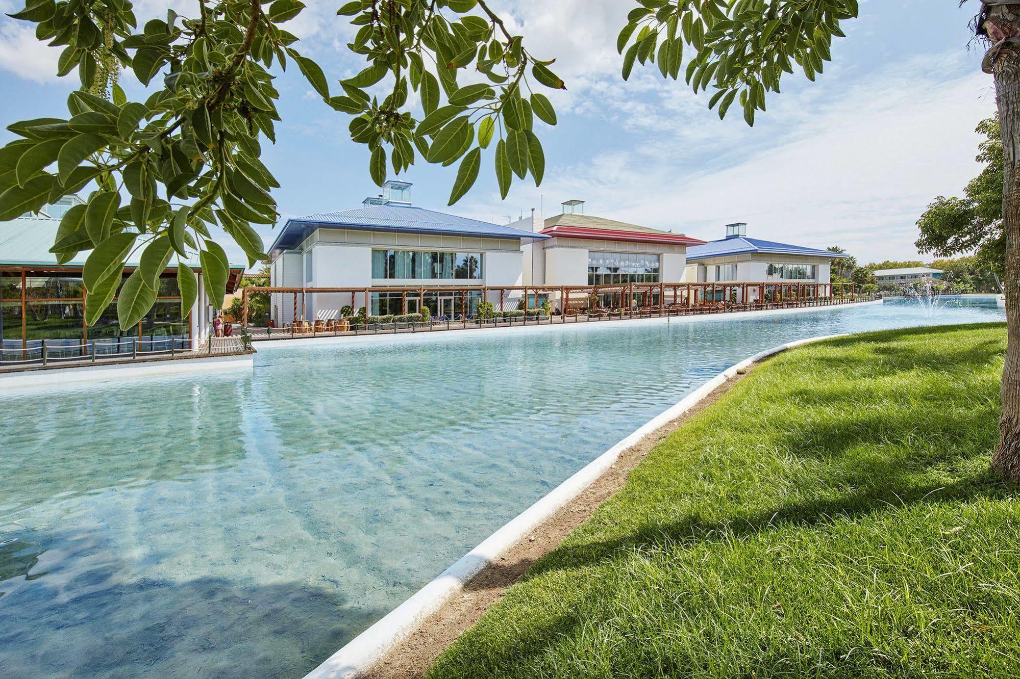 Oasis By The Bay Vacation Suites วาซากาบีช ภายนอก รูปภาพ